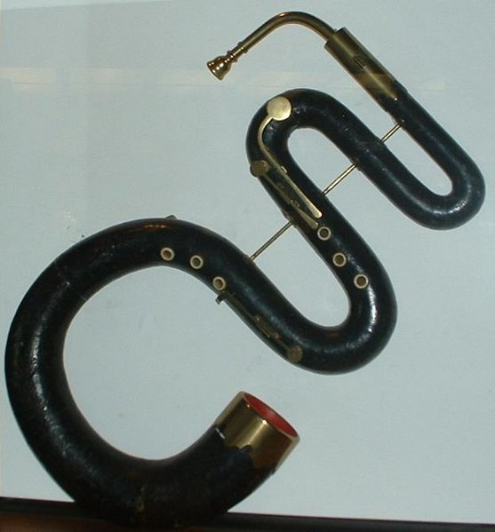 File:JohnShagan instrument serpent.JPG