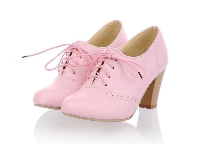 File:Pink shoes.jpg