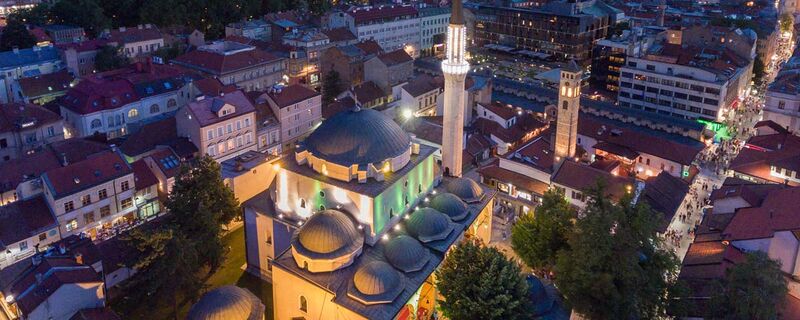 File:Bascarsija Sarajevo.jpg